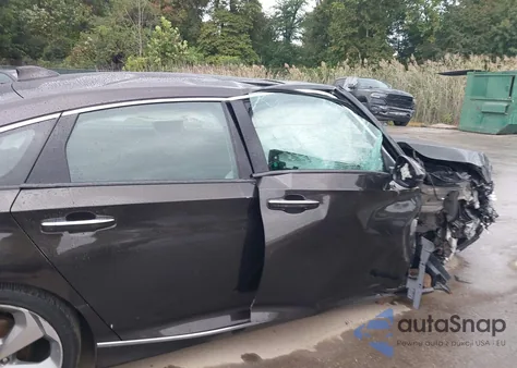 2018 Honda Accord Touring 2.0T z USA, uszkodzony, nr VIN 1HGCV2F97JA037799